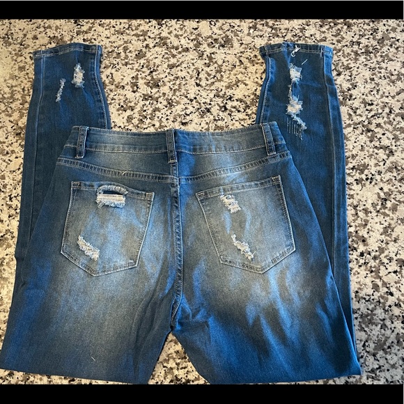 🔥New🔥 Destroyed Skinny Fit Jeans - Picture 4 of 6